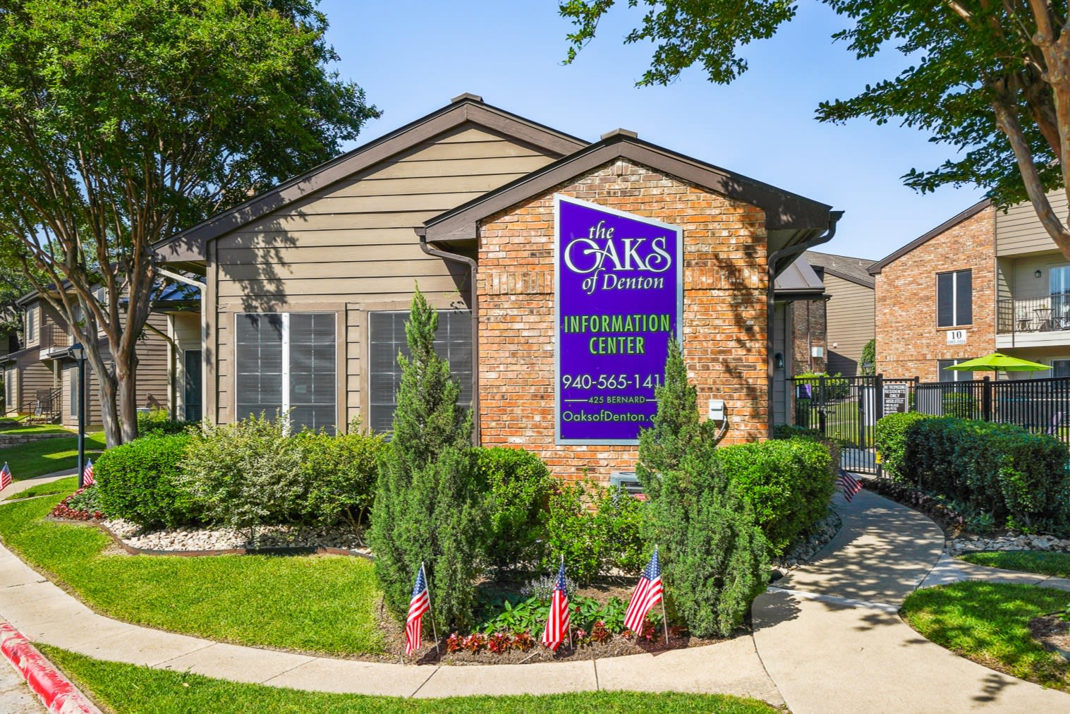 Oaks Apartments Denton